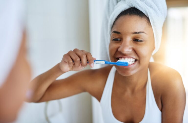 Follow Good Oral Hygiene To Protect Yourself From Periodontitis