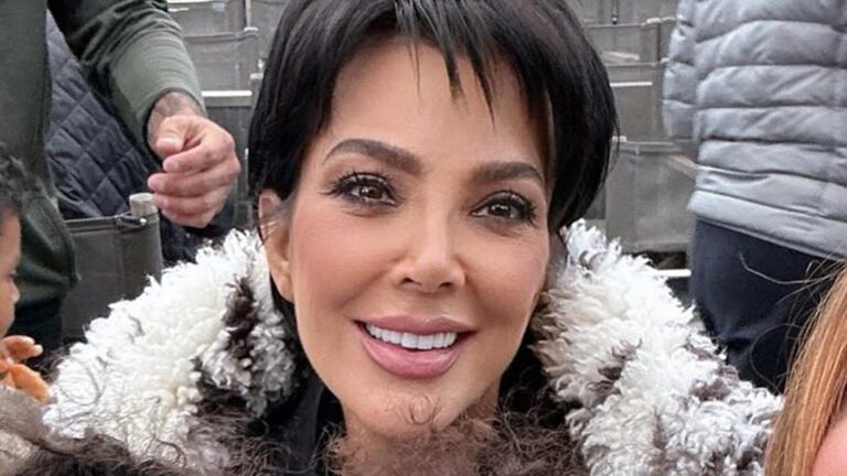 Kris Jenner Mocks Her 'ridiculous Veneers And Nose' In 'heavily