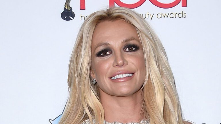 Britney Spears 'frustrated' By 'genetic' Cellulite But 'will Get Worse'